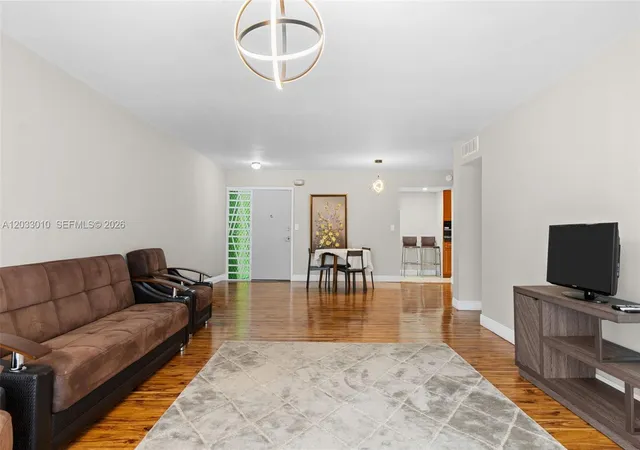 3rd image of 1690 Ne 191St St #3021, Miami, FL 33179 | MLS# A12033010