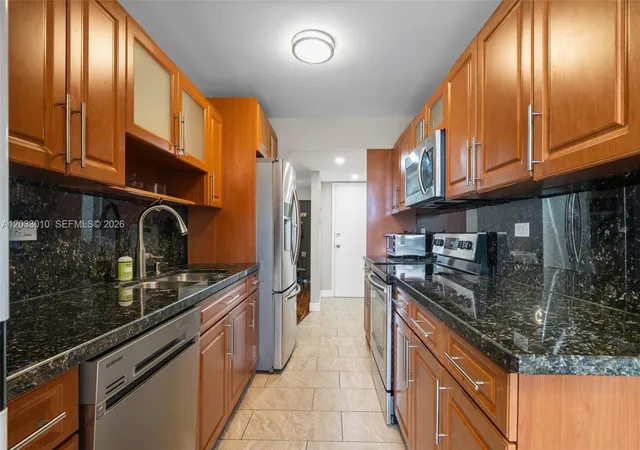 4th image of 1690 Ne 191St St #3021, Miami, FL 33179 | MLS# A12033010