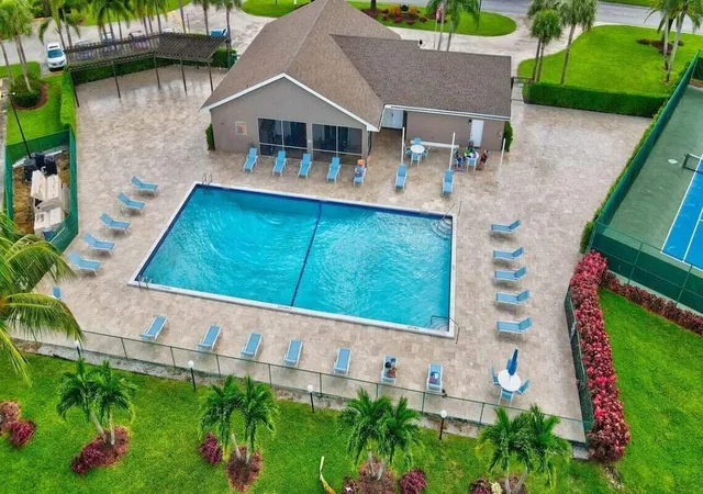 Homes for sale in Boca Raton, FL | 9622 Boca Gardens Pkwy #B, Boca Raton, FL 33496 | MLS# B26038254