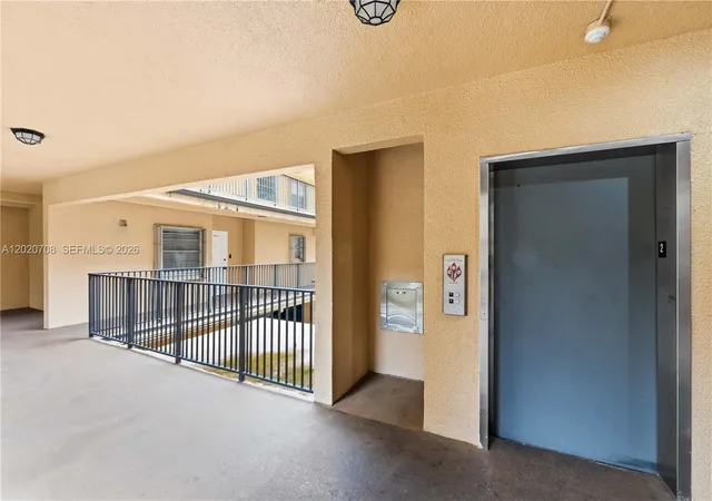 Homes for sale in Plantation, FL | 430 Commodore Drive, Plantation, FL 33325 | Houzeo