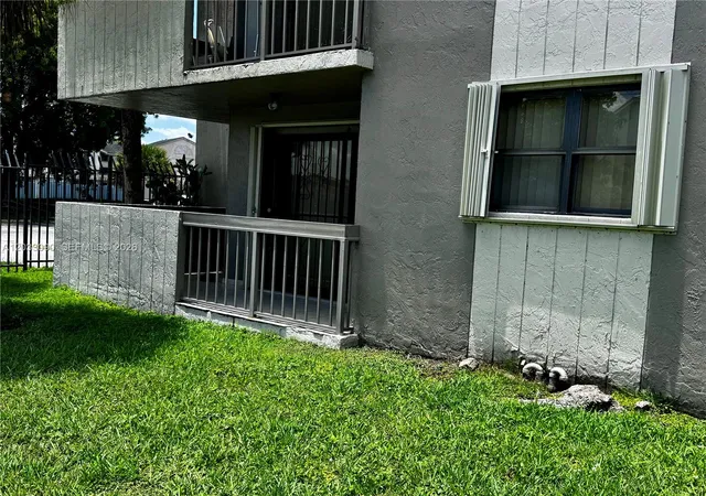 5th image of 1121 Sw 122Nd Ave #112-2, Miami, FL 33184 | MLS# A12033090
