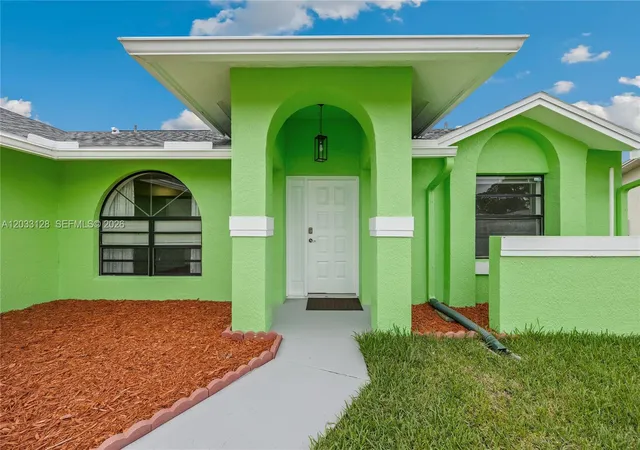 5th image of 1737 Nw Nanton St, Palm Bay, FL 32907 | MLS# A12033128