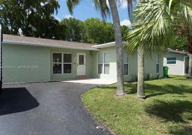 Homes for sale in Sunrise, FL | 9880 Nw 24th Pl, Sunrise, FL 33322 | MLS# A12033215