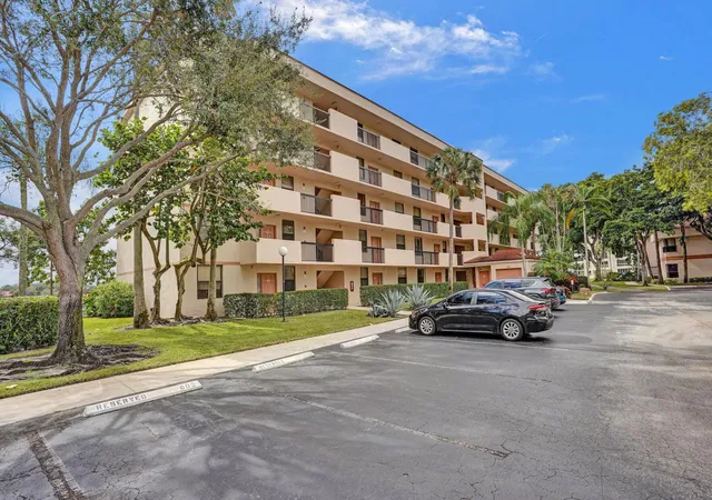 2nd image of 2768 Carambola Cir S #301, Coconut Creek, FL 33066 | MLS# B26038463