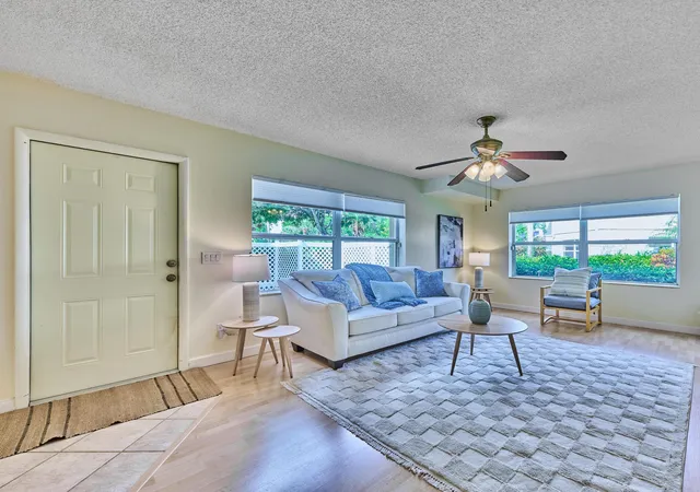 1st image of 4604 Roxbury Ct, Boynton Beach, FL 33436 | MLS# B26038478