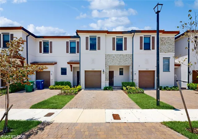 Homes for sale in Miami, FL | 10004 Sw 231 Ln, Miami, FL 33190 | MLS# A12032513