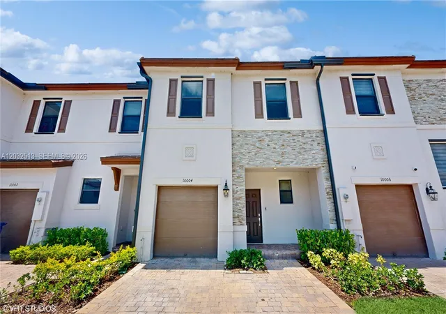 Homes for sale in Miami, FL | 10004 Sw 231 Ln, Miami, FL 33190 | MLS# A12032513