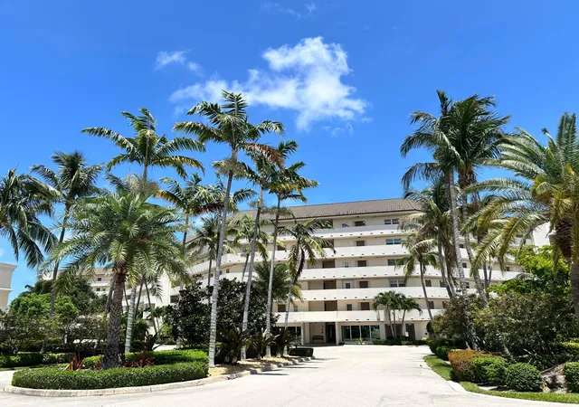 Homes for sale in Deerfield Beach, FL | 400 N Federal Hwy #107, Deerfield Beach, FL 33441 | MLS# B26038519