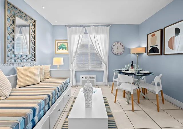3rd image of 3030 Collins Ave, Miami Beach, FL 33140