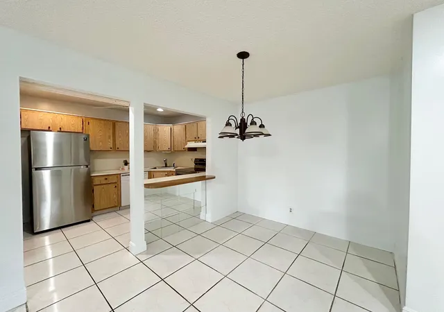 Homes for sale in Greenacres, FL | 433 Pine Glen Ln #C2, Greenacres, FL 33463 | MLS# B26038528
