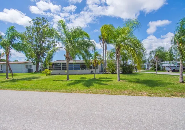 2nd image of 78 W Caribbean, Port St Lucie, FL 34952 | MLS# B26038560