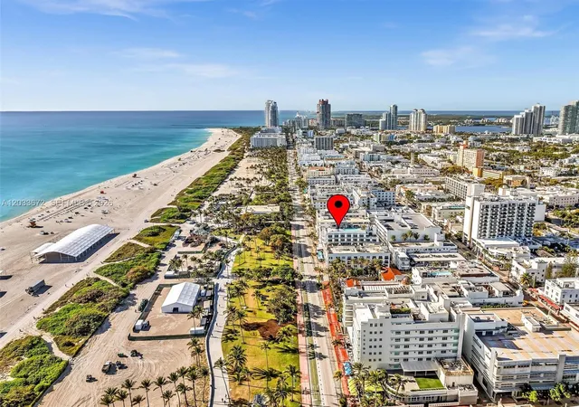 2nd image of 1052 Ocean Dr, Miami Beach, FL 33139