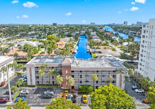 Homes for sale in Fort Lauderdale, FL | 3121 Ne 51st Street, Fort Lauderdale, FL 33308 | Houzeo