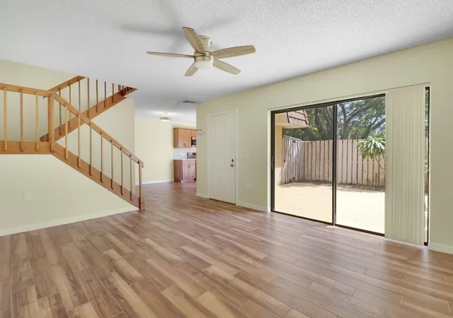 4th image of 1511 15Th Ln #C Bldg 65, Greenacres, FL 33463 | MLS# B26038729