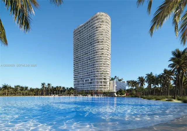 2nd image of 2411 Laguna Cir #2302, Miami, FL 33181 | MLS# A12033029