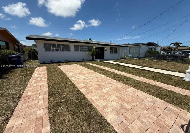 Homes for sale in Miami Gardens, FL | 1749 Nw 154Th St, Miami Gardens, FL 33054 | MLS# A12033757