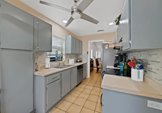 Photo 2 of Single family home for sale at 8108 Nw 100th Way, Tamarac, FL 33321 | MLS# B26038757 | Listing updated on 2026-09-23