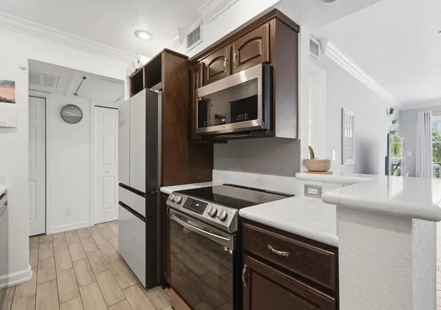 Homes for sale in Fort Lauderdale, FL | 1515 E Broward Blvd #323, Fort Lauderdale, FL 33301 | MLS# B26038837