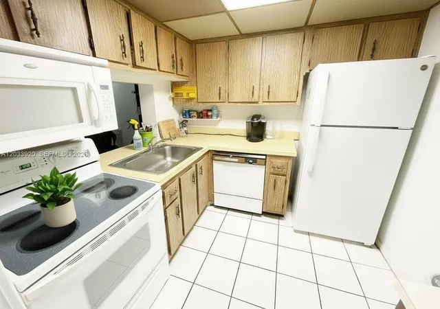5th image of 2800 Nw 56Th Ave #F201, Lauderhill, FL 33313 | MLS# A12033920