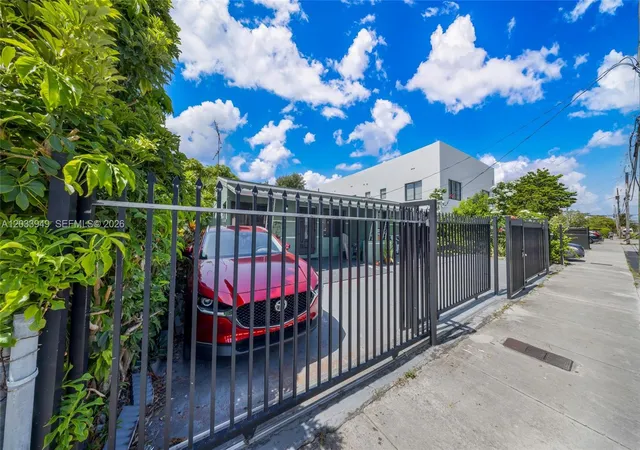 3rd image of (Undisclosed), Miami, FL 33135 | MLS# A12033949