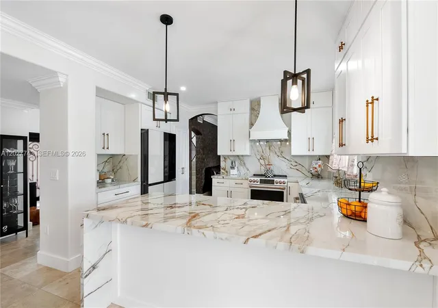 Homes for sale in Miami Lakes, FL | 16732 Nw 89Th Pl, Miami Lakes, FL 33018 | MLS# A12027743