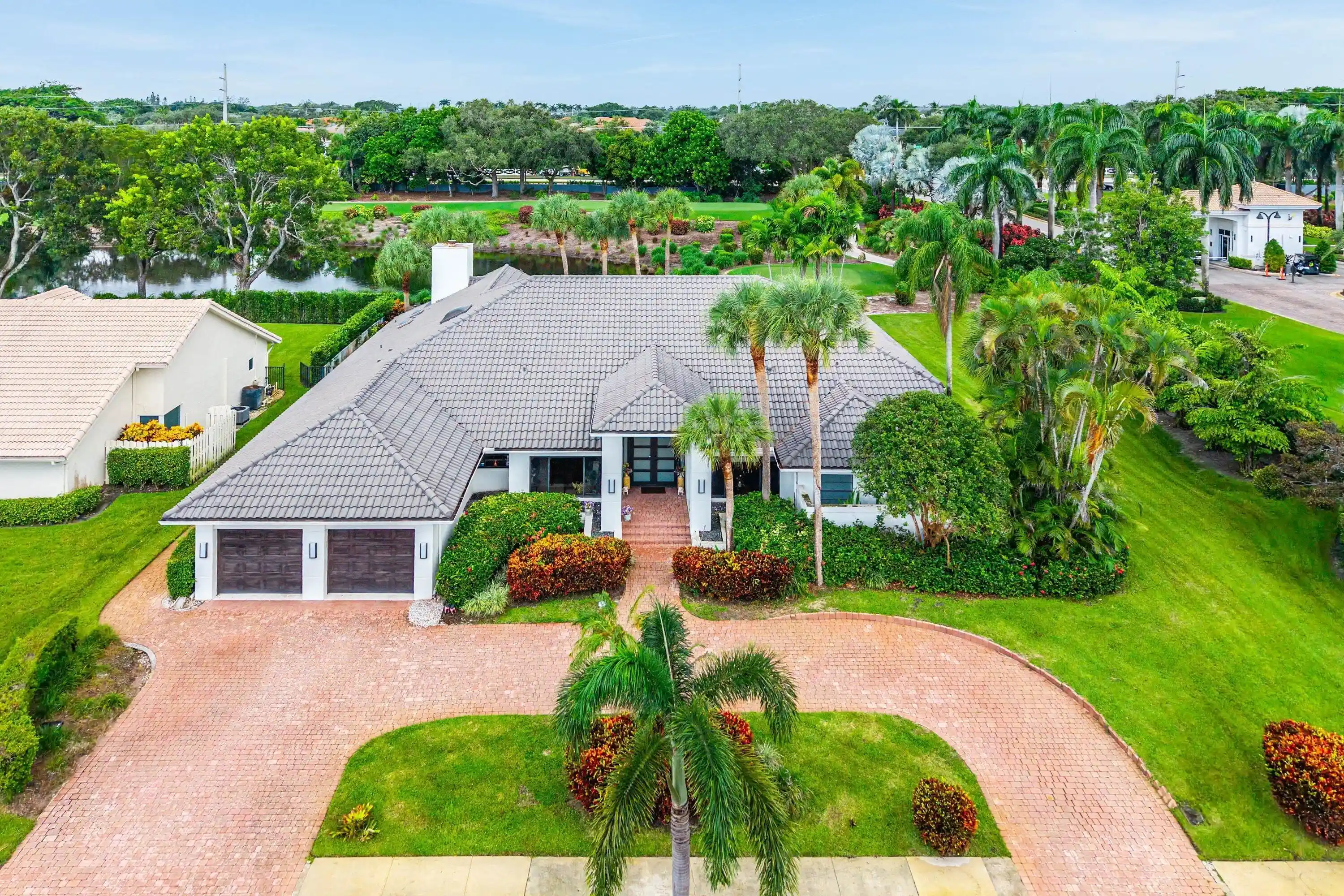 Photo 1 of Single family home for sale at 4976 Bocaire Blvd, Boca Raton, FL 33487 | MLS# B26038910 | Listing updated on 2026-10-26