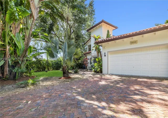 3rd image of 6550 Sw 75Th Ter, South Miami, FL 33143 | MLS# A12032561