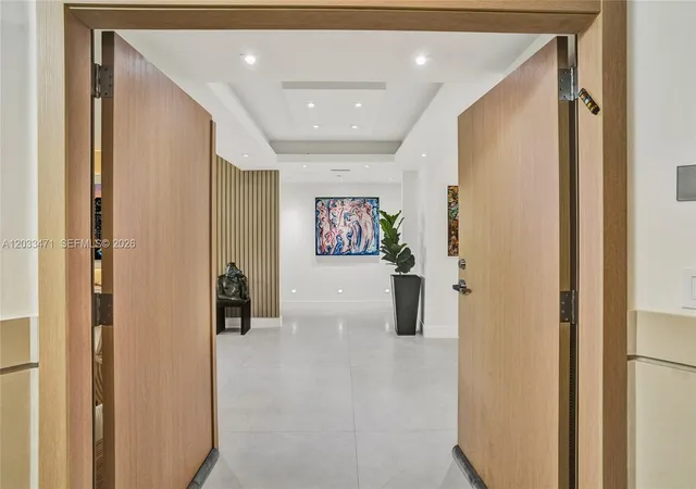 4th image of 19111 Collins Ave, Sunny Isles Beach, FL 33160