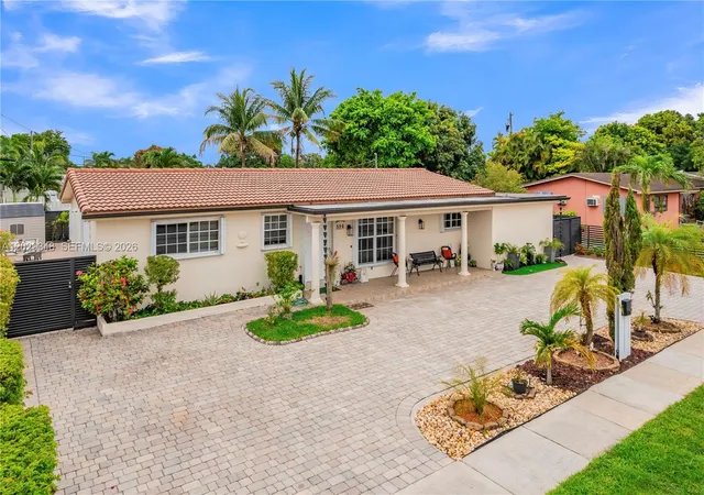 1st image of 884 W 72nd Pl, Hialeah, FL 33014 | MLS# A12029348