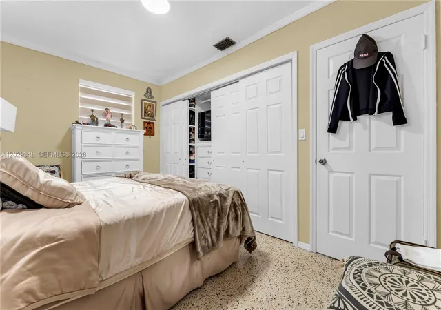 4th image of 884 W 72Nd Pl, Hialeah, FL 33014 | MLS# A12029348
