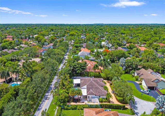 3rd image of 16601 Sw 87Th Ct, Palmetto Bay, FL 33157 | MLS# A12032984