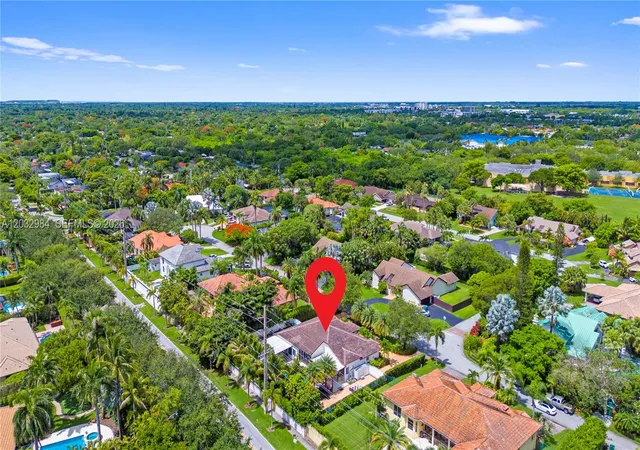 4th image of 16601 Sw 87Th Ct, Palmetto Bay, FL 33157 | MLS# A12032984
