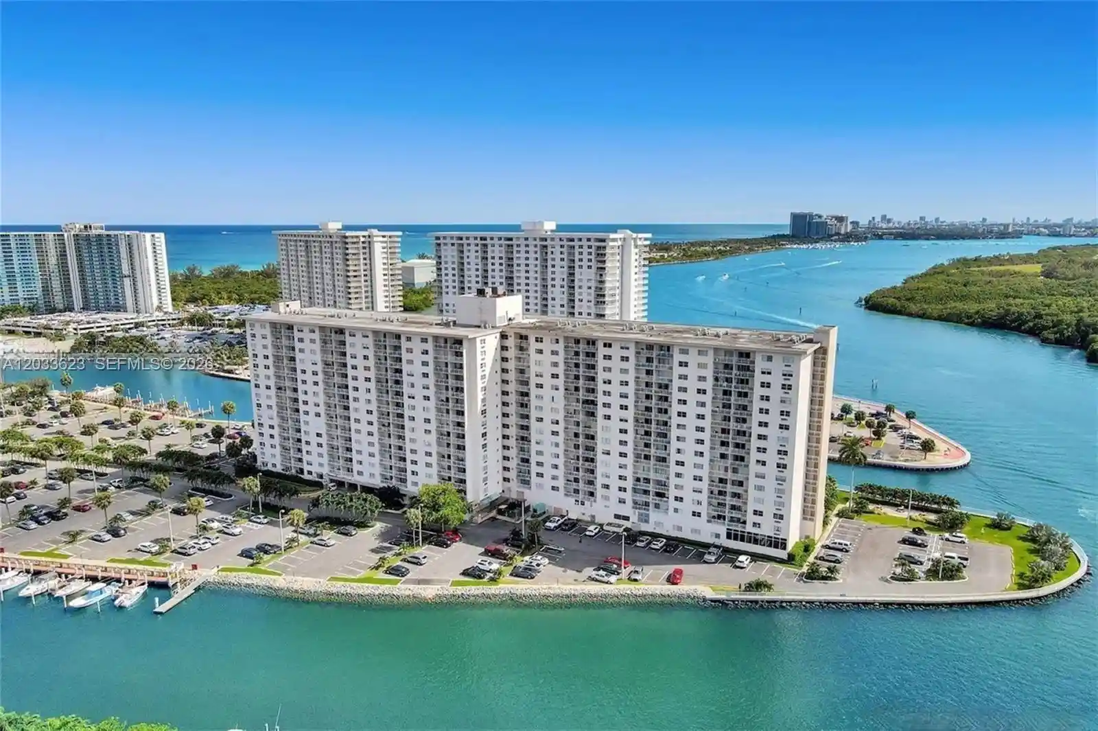 400 Kings Pt Dr, 400 Kings Pt Dr, Miami, FL 33160