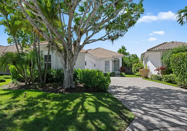 Photo 1 of Single family home for sale at 12171 Glen Bay Dr, Wellington, FL 33414 | MLS# B26039056 | Listing updated on 2026-09-23