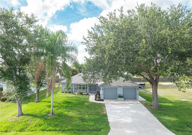 1st image of 401 Sw Ridgecrest Dr, Port St Lucie, FL 34953 | MLS# A12034321