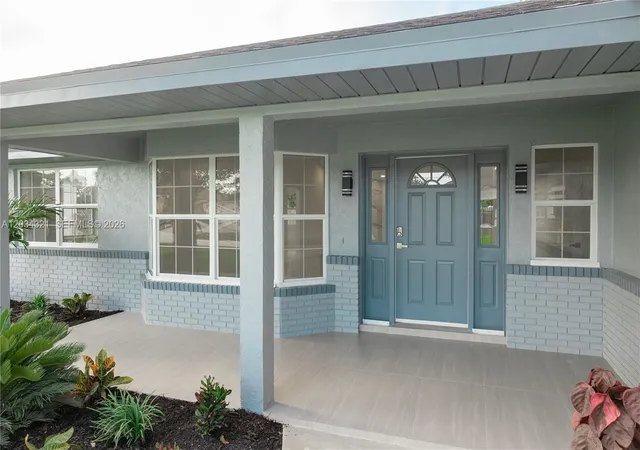 4th image of 401 Sw Ridgecrest Dr, Port St Lucie, FL 34953 | MLS# A12034321