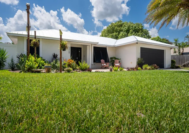 Photo 1 of Single family home for sale at 5068 Se Major Way, Stuart, FL 34997 | MLS# B26039125 | Listing updated on 2026-10-07