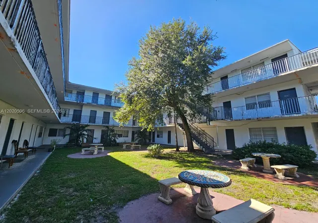 24th image of 13700 Ne 6th Ave #106, North Miami, FL 33161 | MLS# A12020506