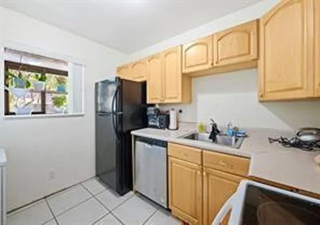 3rd image of 504 Gdns Dr, Pompano Beach, FL 33069