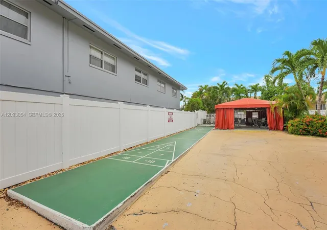 Homes for sale in Pompano Beach, FL | 221 Se 9th Avenue, Pompano Beach, FL 33060 | Houzeo