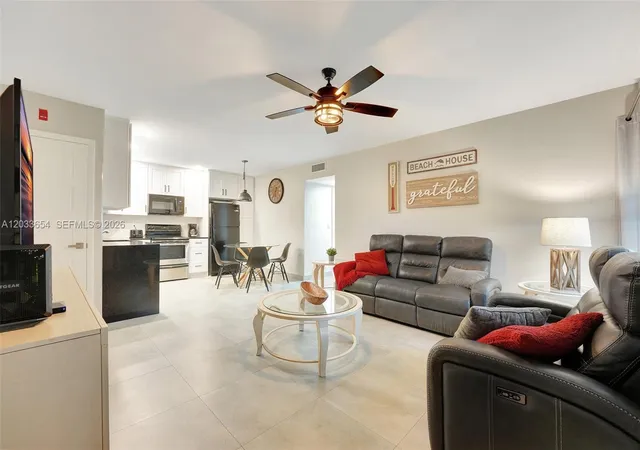Homes for sale in Pompano Beach, FL | 221 Se 9Th Ave #102, Pompano Beach, FL 33060 | MLS# A12033654