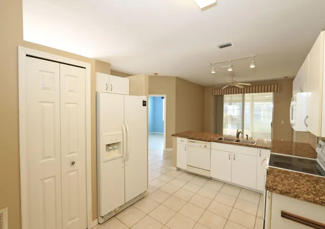 51st image of 506 Nw Cortina Ln, Port St Lucie, FL 34986 | MLS# B26039236