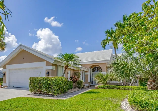 Photo 1 of Single family home for sale at 2354 Saratoga Bay Dr, West Palm Beach, FL 33409 | MLS# B26039259 | Listing updated on 2026-10-07