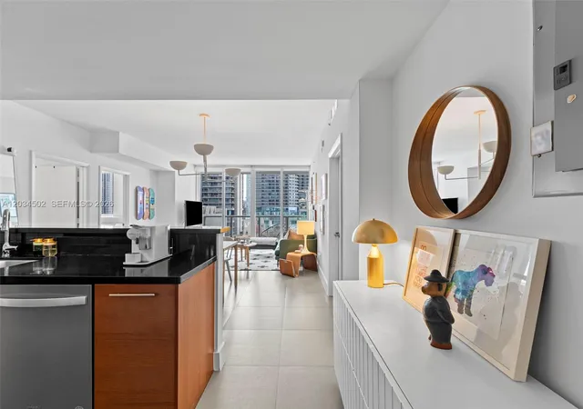 2nd image of 253 Ne 2Nd St #1801, Miami, FL 33132 | MLS# A12034502