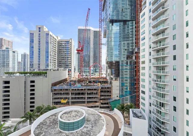 Homes for sale in Miami, FL | 253 Ne 2nd St #1801, Miami, FL 33132 | MLS# A12034502