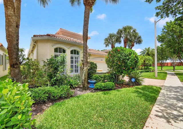 Photo 2 of Single family home for sale at 8553 E Via Grande, Wellington, FL 33411 | MLS# B26039275 | Listing updated on 2026-09-24