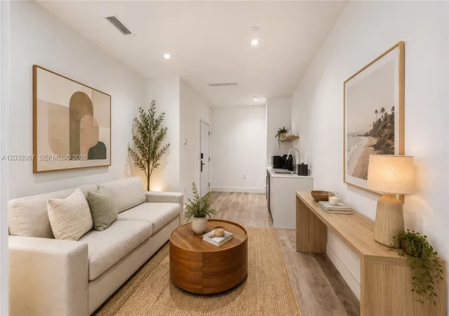 Homes for sale in Miami, FL | 239 Sw 9Th St #301, Miami, FL 33130 | MLS# A12032067
