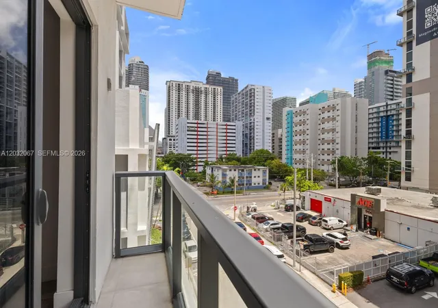 Homes for sale in Miami, FL | 239 Sw 9Th St #301, Miami, FL 33130 | MLS# A12032067