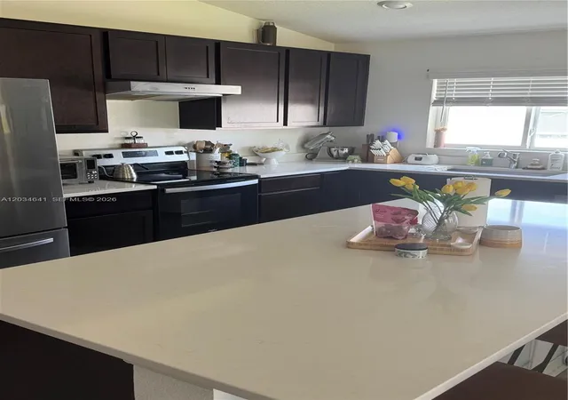 4th image of 1459 Geranium Dr, Mascotte, FL 34753 | MLS# A12034641