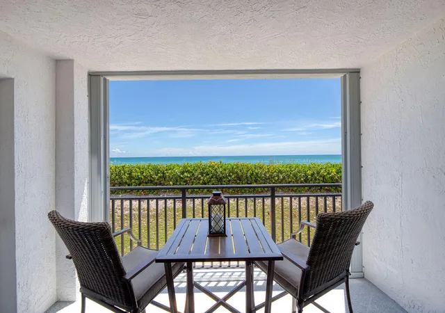 Listing Photo 3 - Condo for sale in building located at 10102 S Ocean Dr, Jensen Beach, FL 34957 - Unit #204a